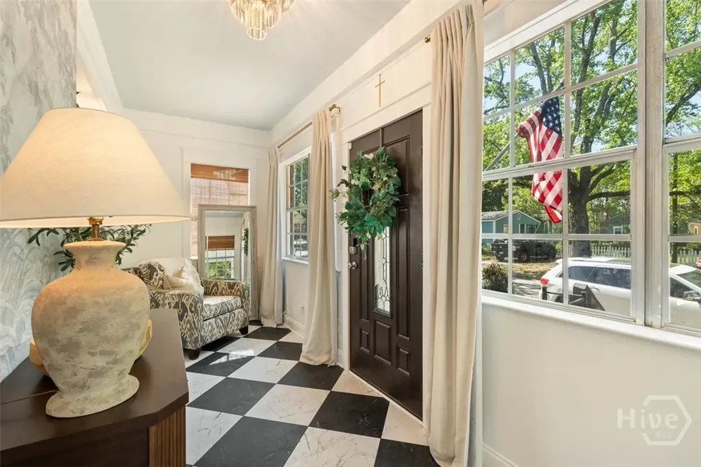 858 E 35th Street Savannah GA 31401