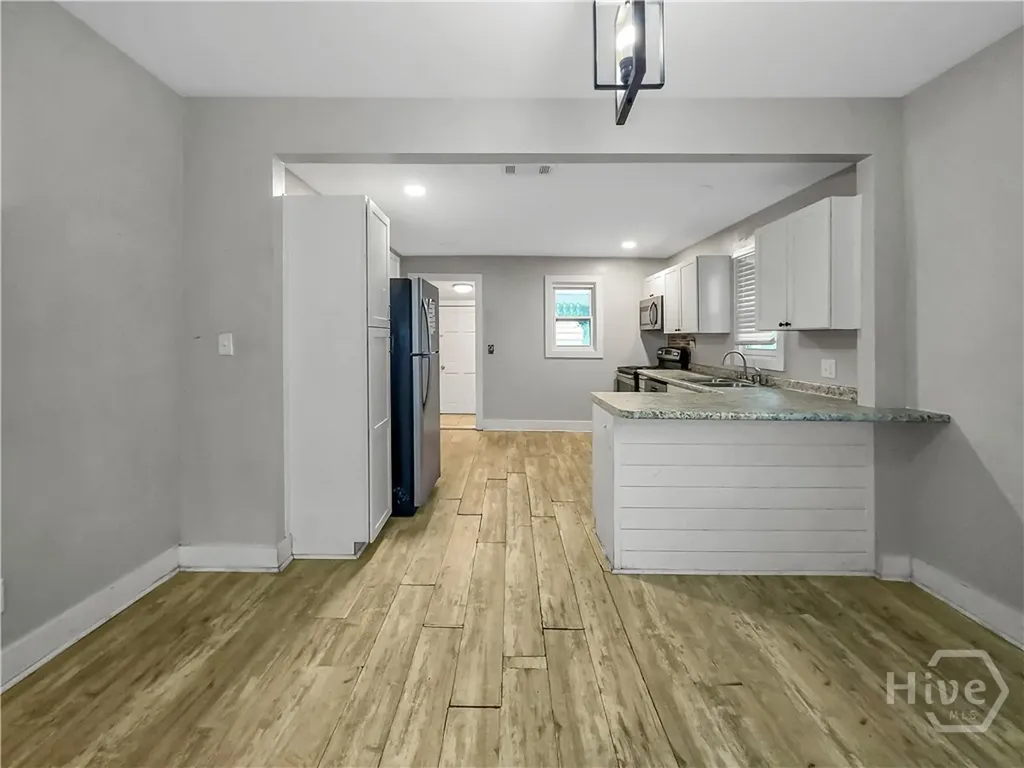 109 W 57th Street Savannah GA 31405