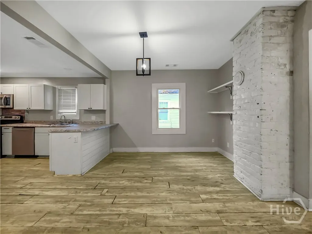 109 W 57th Street Savannah GA 31405