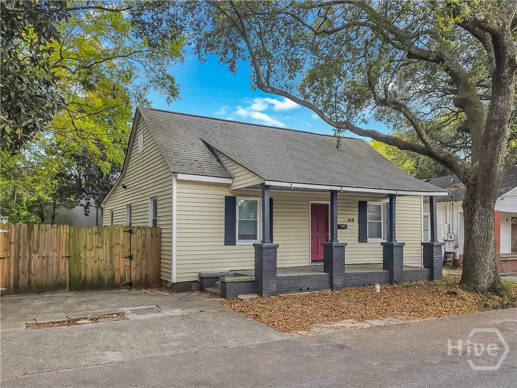 109 W 57th Street Savannah GA 31405