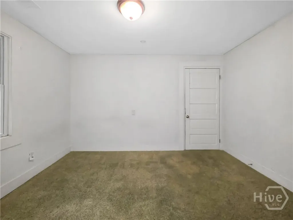 109 W 57th Street Savannah GA 31405