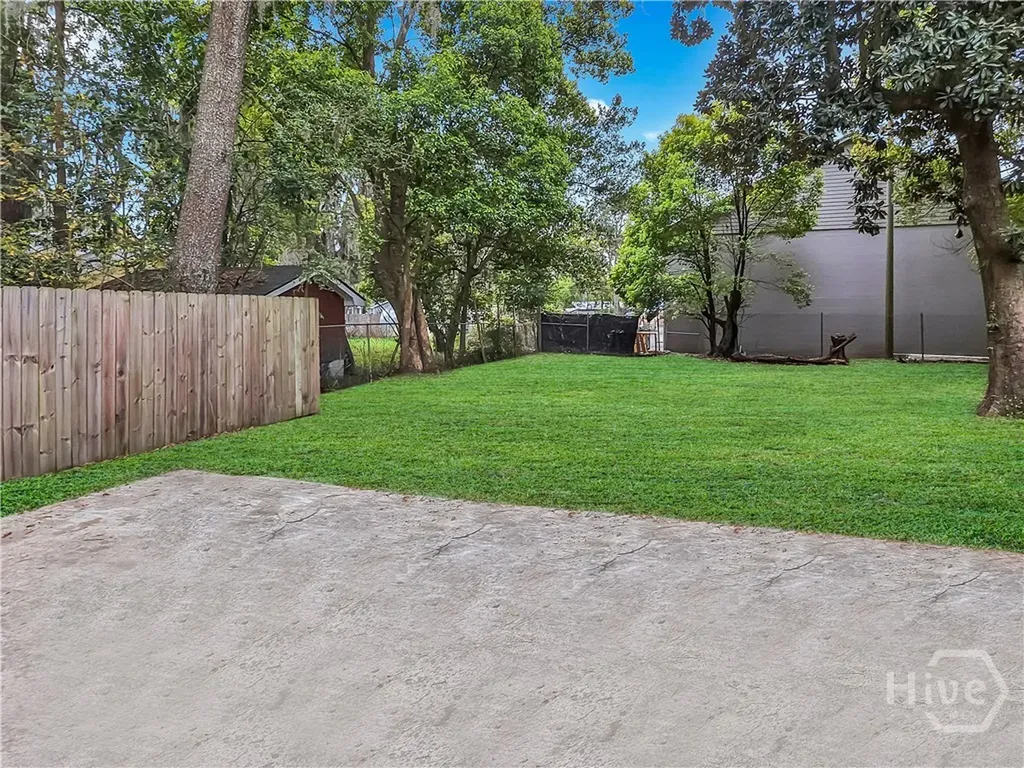 109 W 57th Street Savannah GA 31405