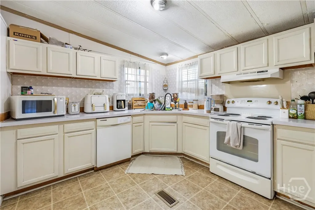 476 Cypress Bay Loop Road Ellabell GA 31308