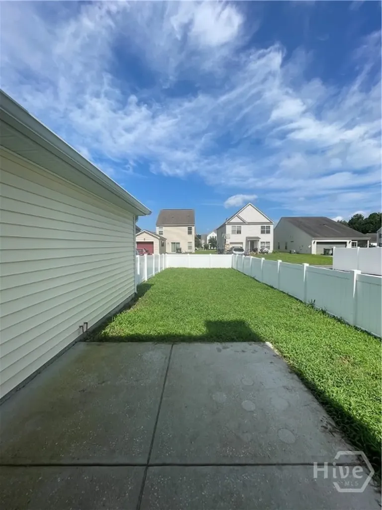 6 Timber Crest Court Savannah GA 31407