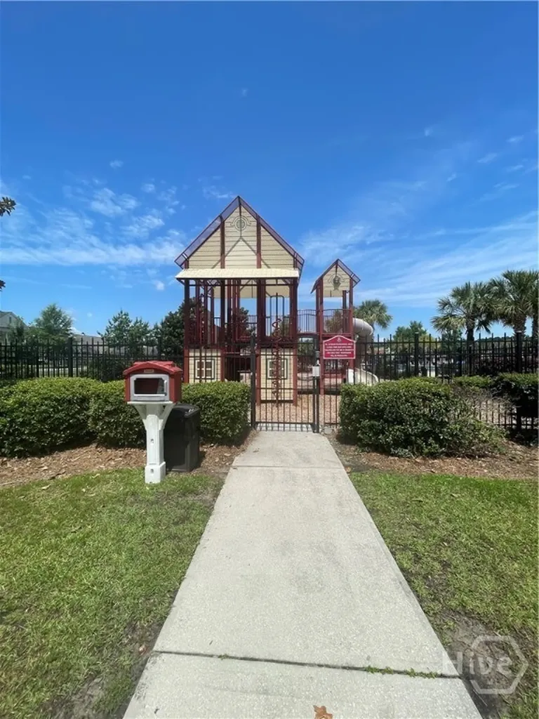 6 Timber Crest Court Savannah GA 31407