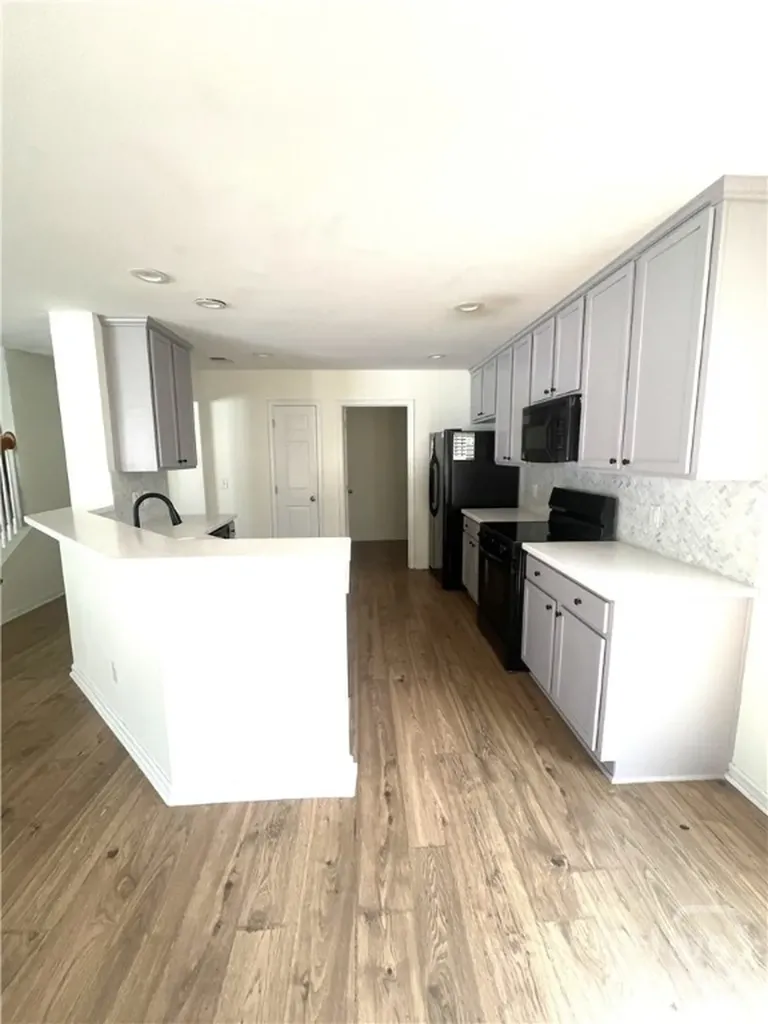 6 Timber Crest Court Savannah GA 31407
