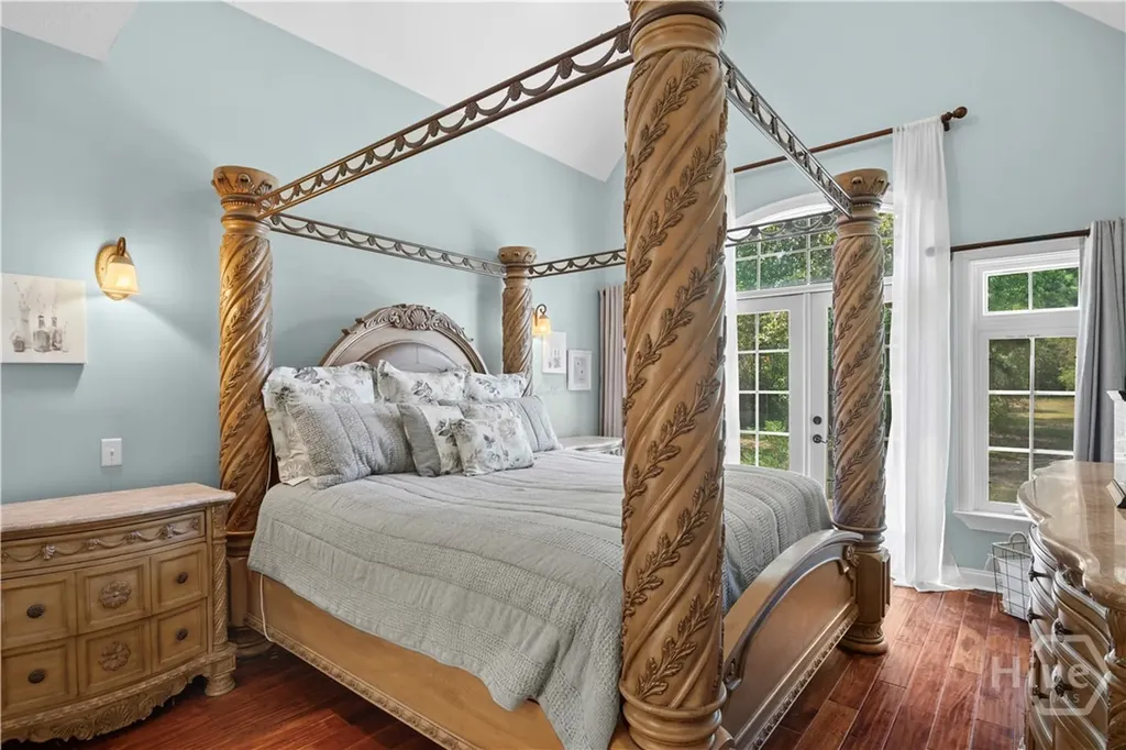 1198 Fiddlers Cove NE Townsend GA 31331