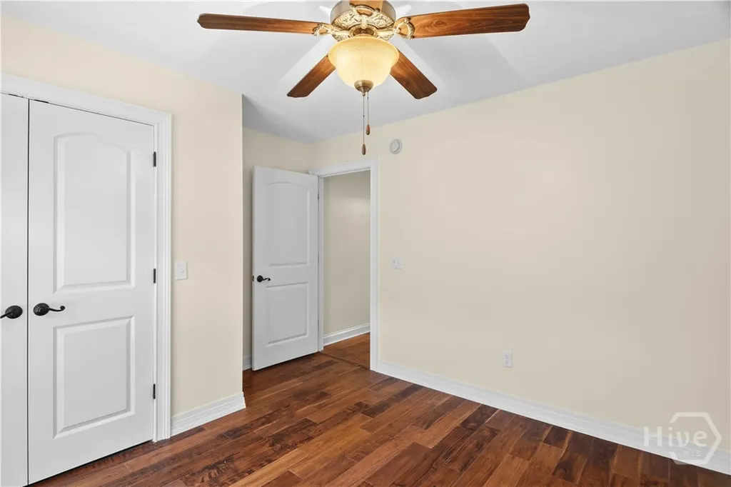 1198 Fiddlers Cove NE Townsend GA 31331