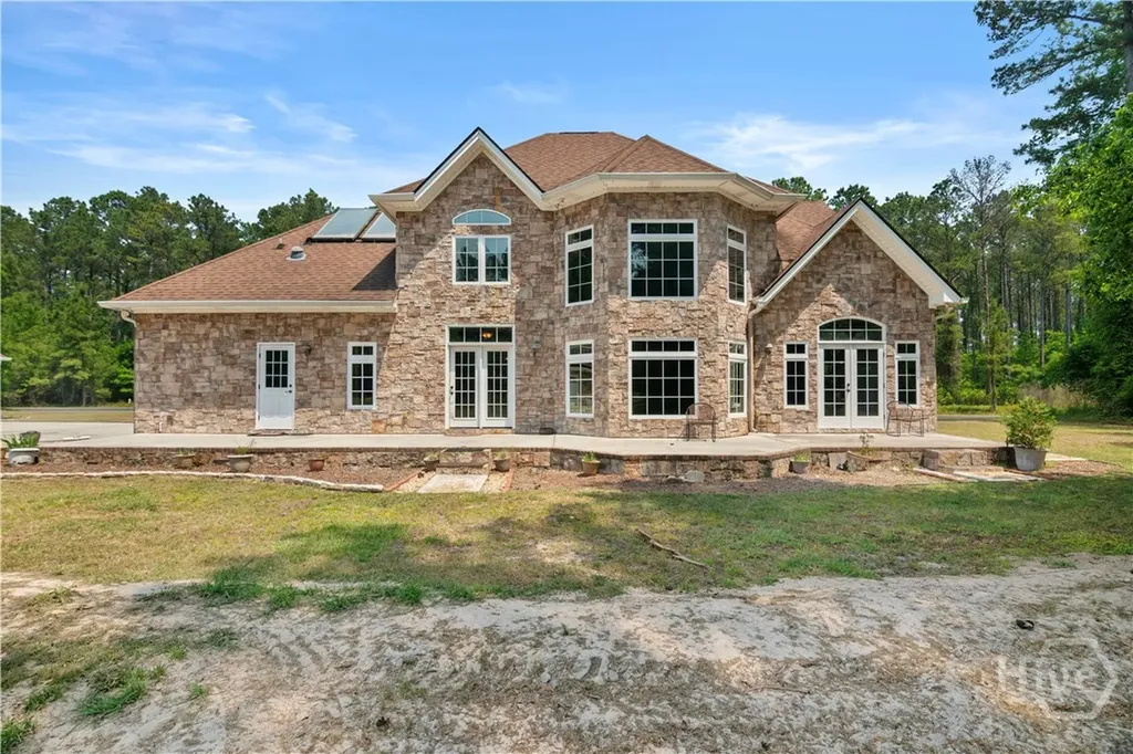 1198 Fiddlers Cove NE Townsend GA 31331