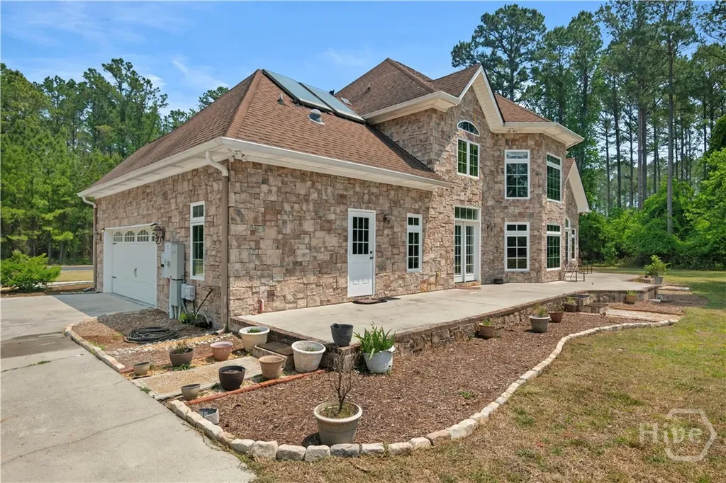 1198 Fiddlers Cove NE Townsend GA 31331