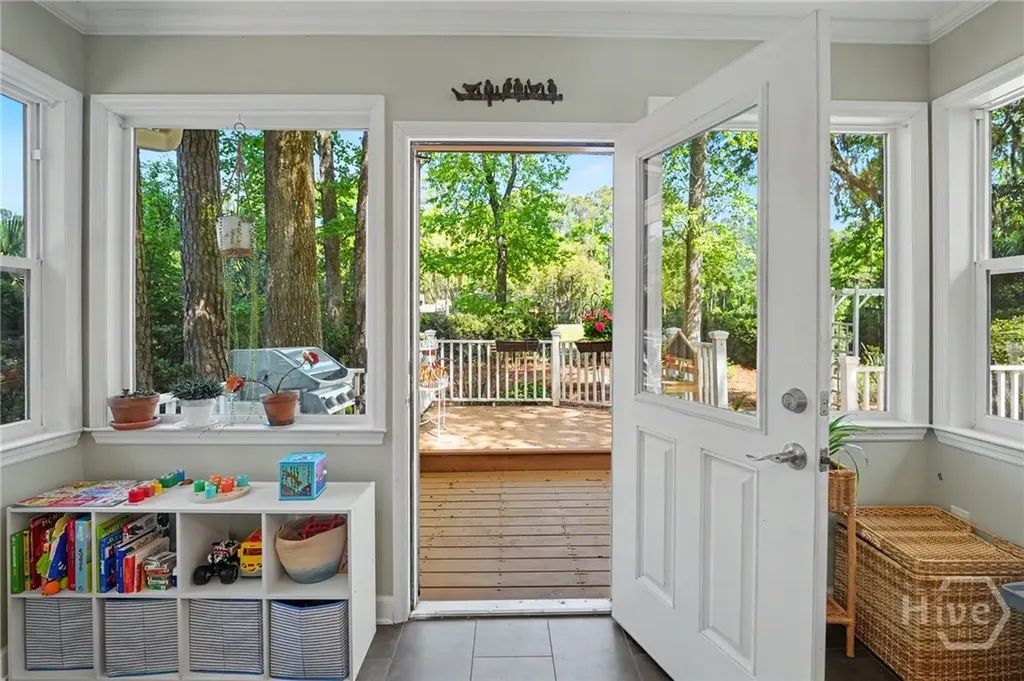 2 Brooks Lane Savannah GA 31411
