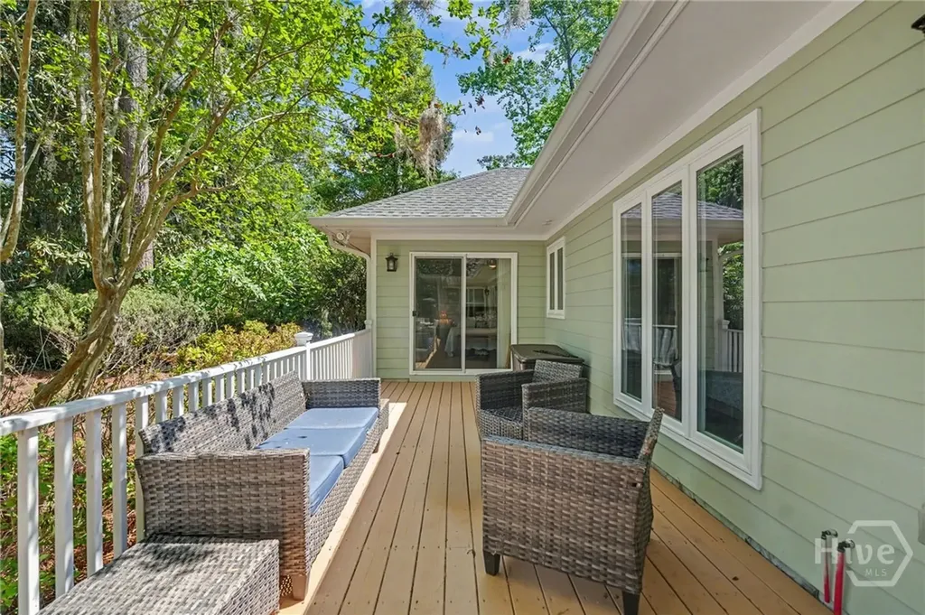 2 Brooks Lane Savannah GA 31411