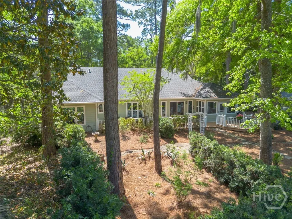 2 Brooks Lane Savannah GA 31411
