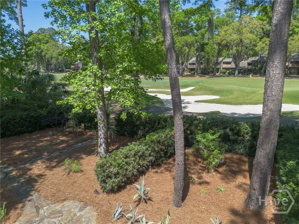 2 Brooks Lane Savannah GA 31411