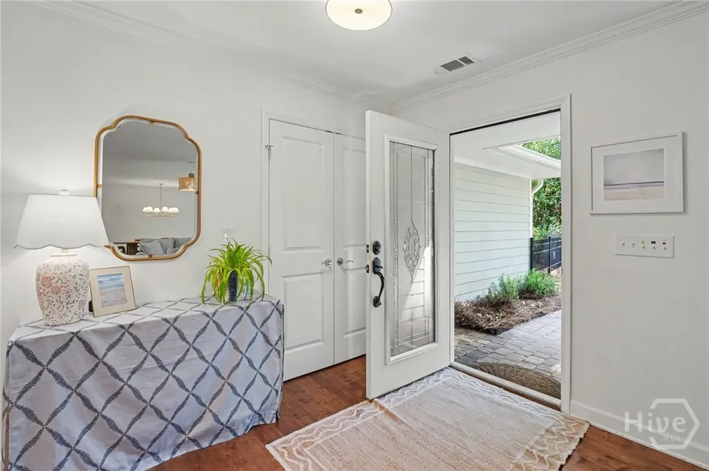 2 Brooks Lane Savannah GA 31411