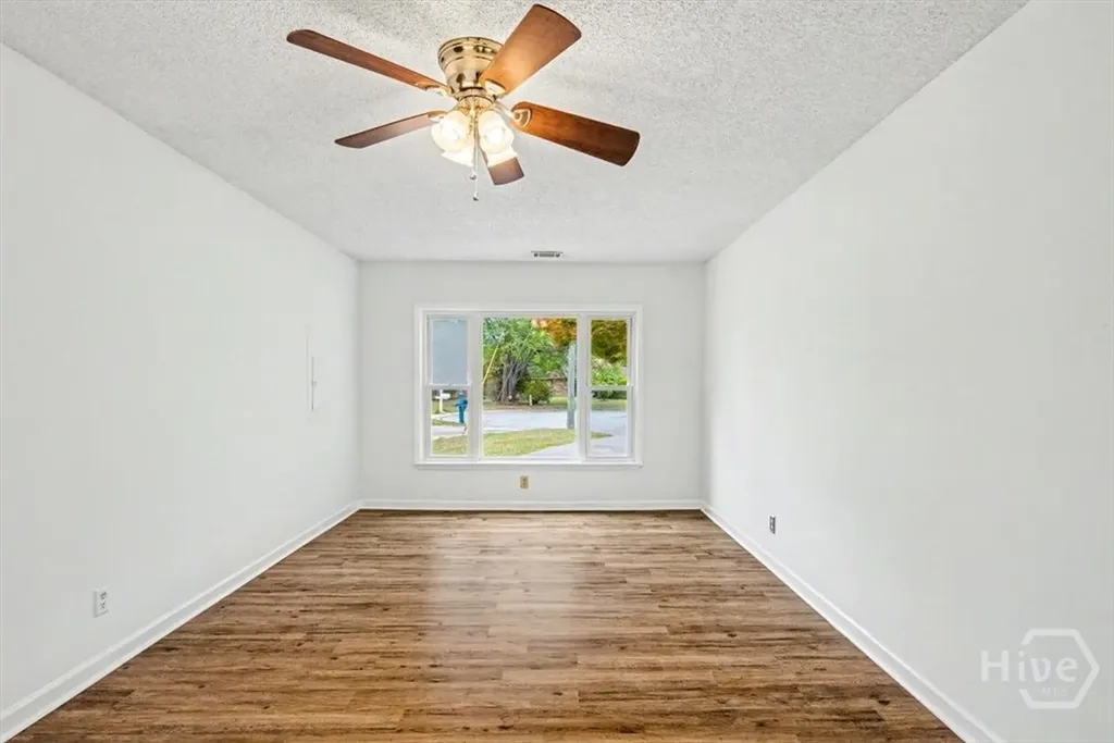 762 Robin Hood Drive Hinesville GA 31313