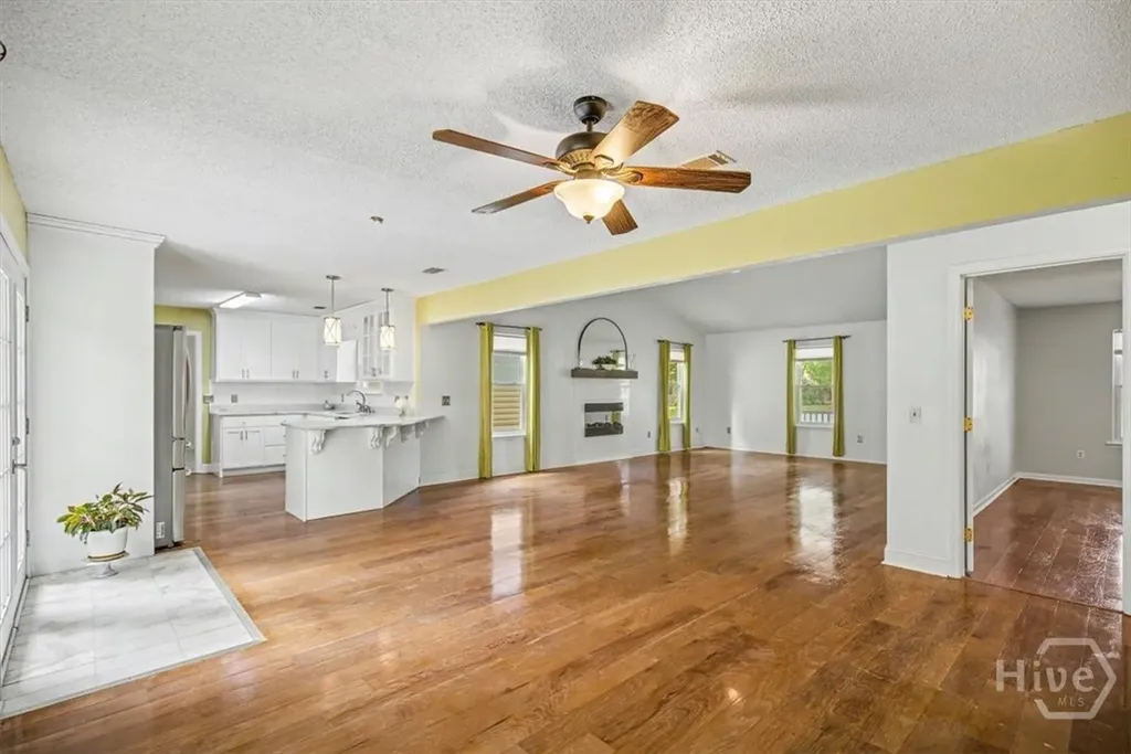 762 Robin Hood Drive Hinesville GA 31313