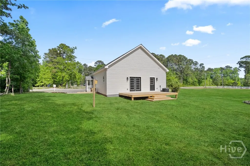 887 Log Landing Road Springfield GA 31329