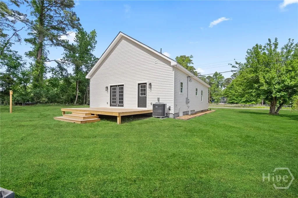 887 Log Landing Road Springfield GA 31329