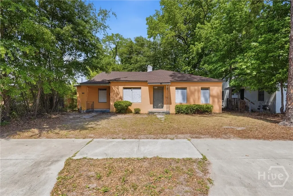 1108 E 54th Street Savannah GA 31404