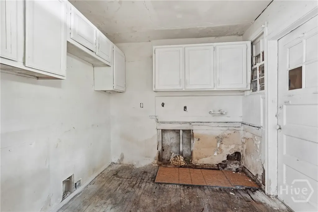 1108 E 54th Street Savannah GA 31404