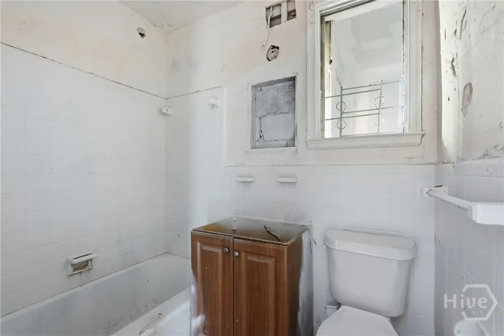 1108 E 54th Street Savannah GA 31404