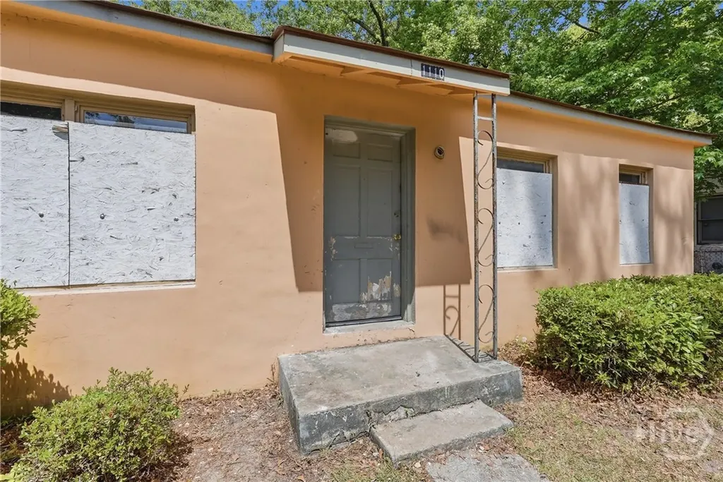 1108 E 54th Street Savannah GA 31404
