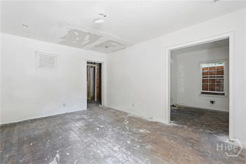 1108 E 54th Street Savannah GA 31404