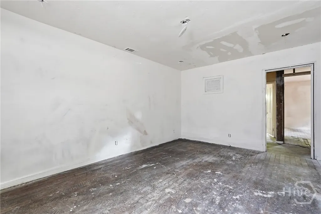1108 E 54th Street Savannah GA 31404