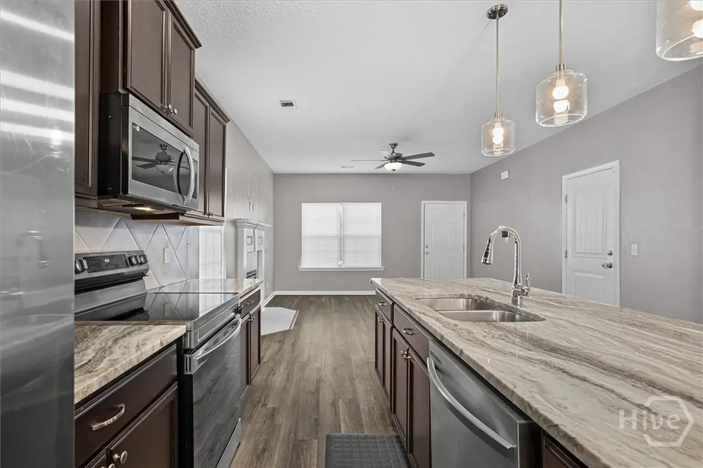 224 Brightleaf Circle Hinesville GA 31313