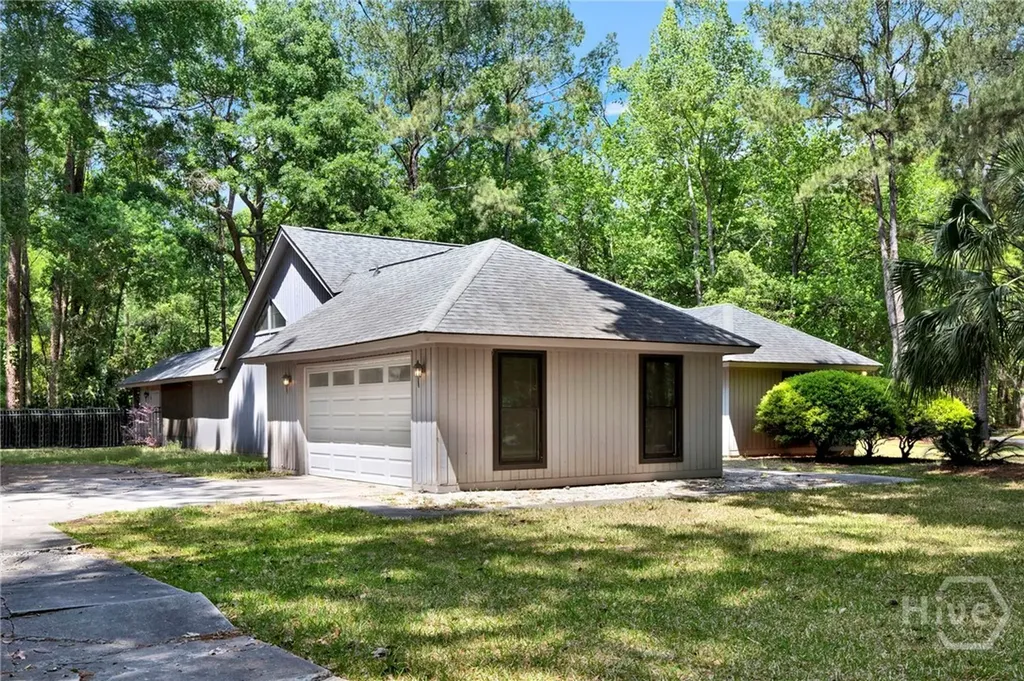 16 Old Martin Lane Richmond Hill GA 31324