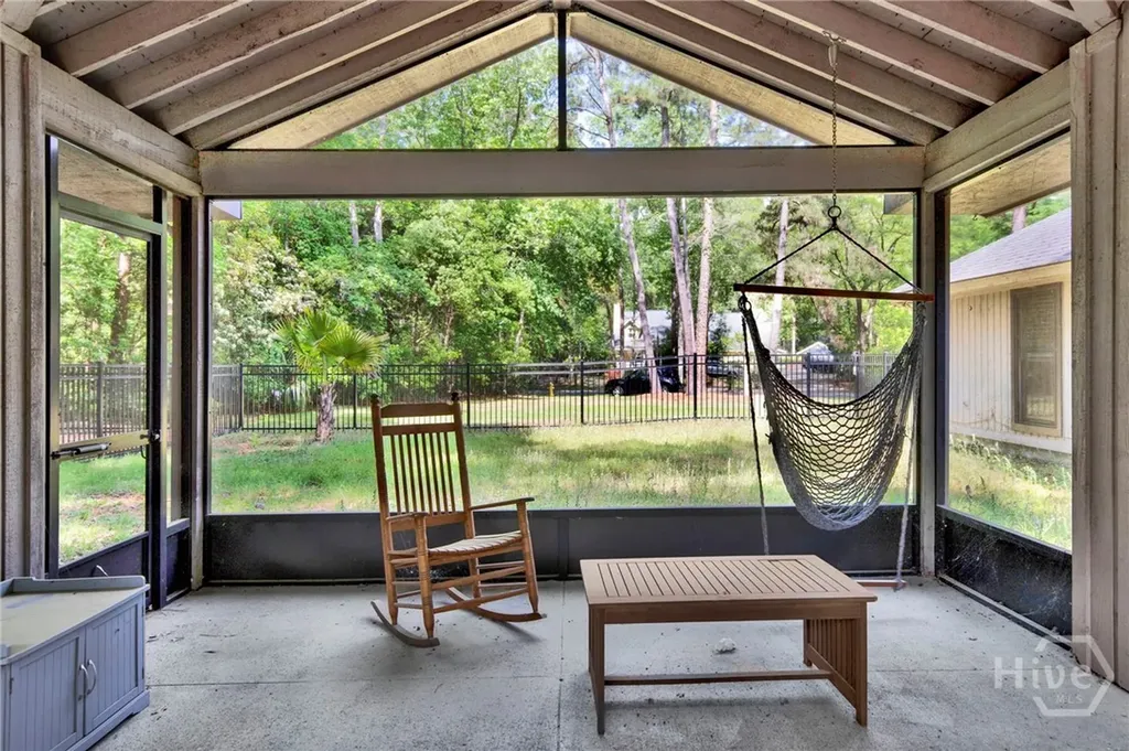 16 Old Martin Lane Richmond Hill GA 31324