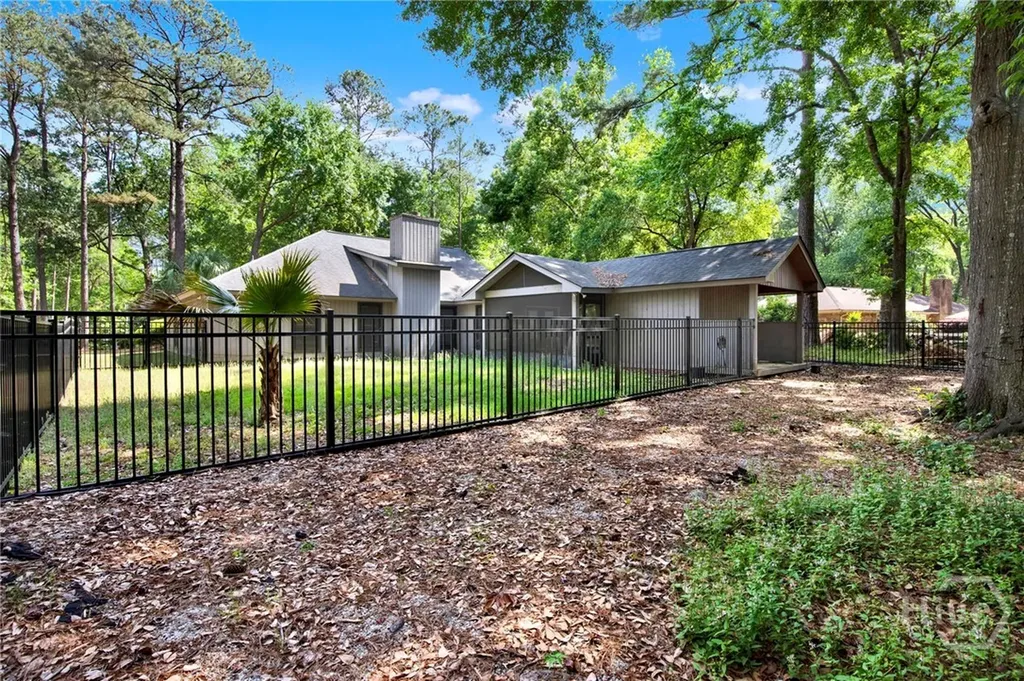 16 Old Martin Lane Richmond Hill GA 31324