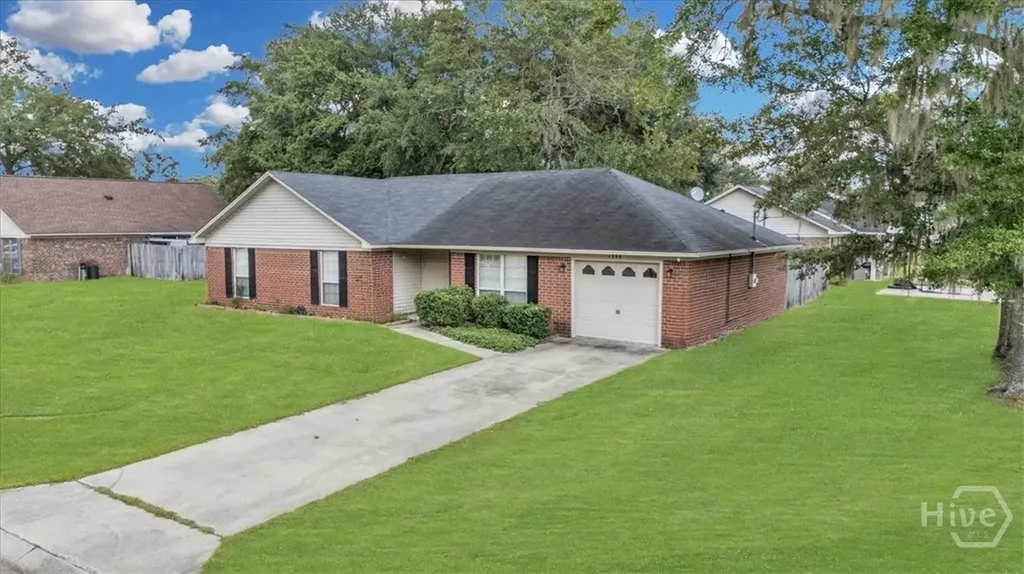 1398 Coalition Circle Hinesville GA 31313
