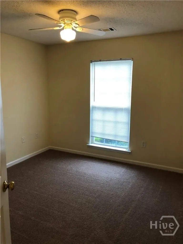 15 Ledgestone Lane Savannah GA 31419