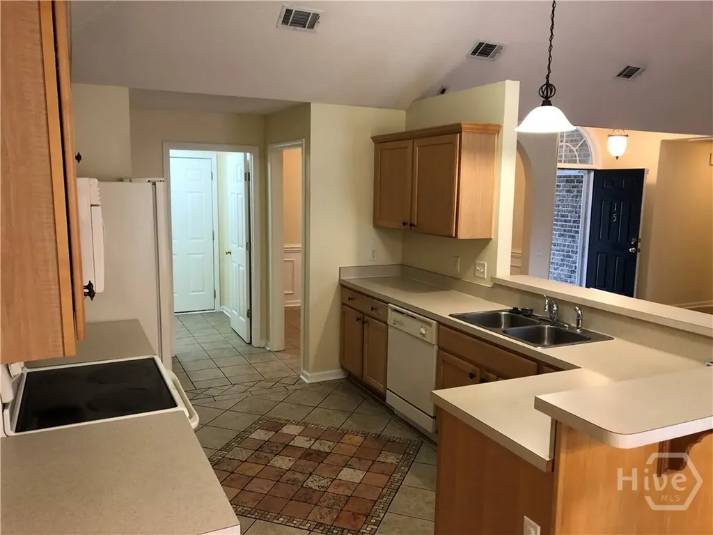 15 Ledgestone Lane Savannah GA 31419
