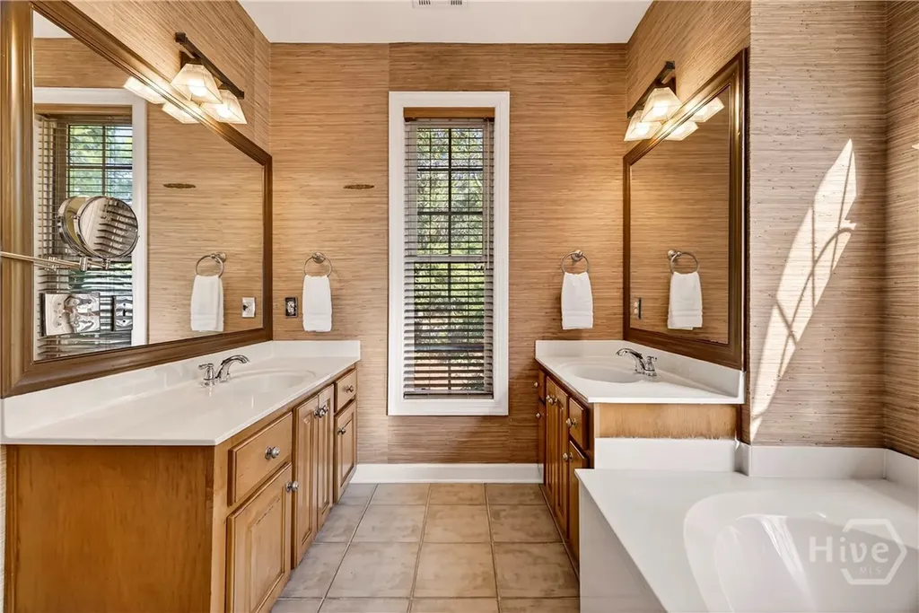 102 Southernwood Place Savannah GA 31405