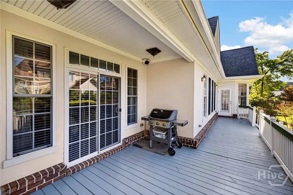 102 Southernwood Place Savannah GA 31405