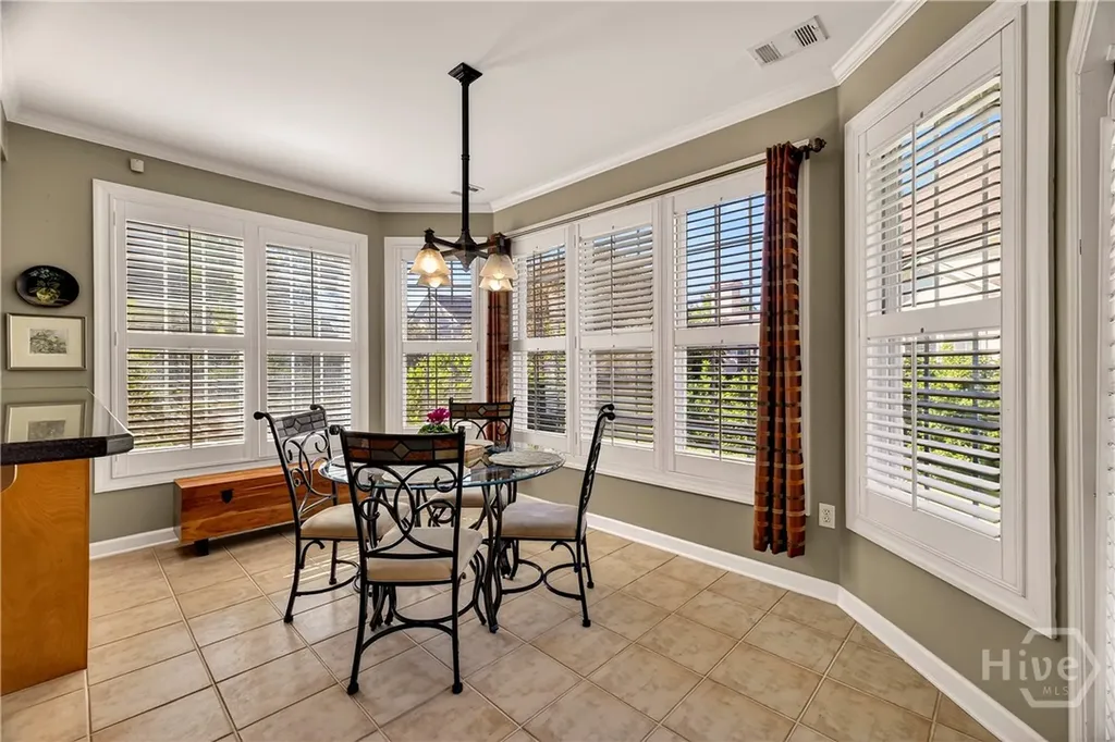 102 Southernwood Place Savannah GA 31405