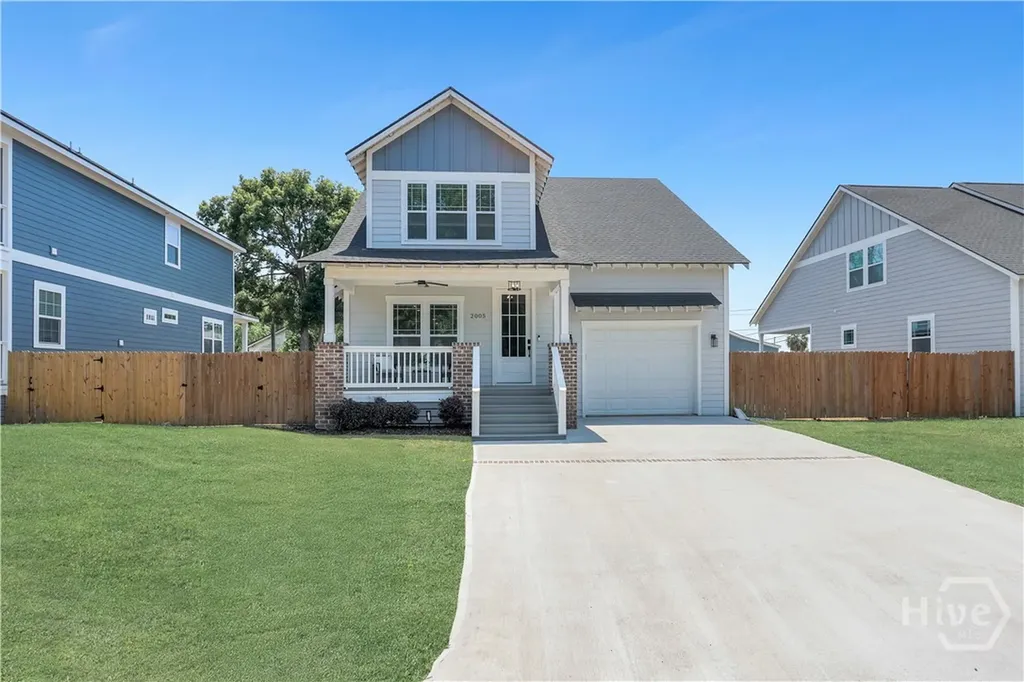 2005 E 38th Street Savannah GA 31404