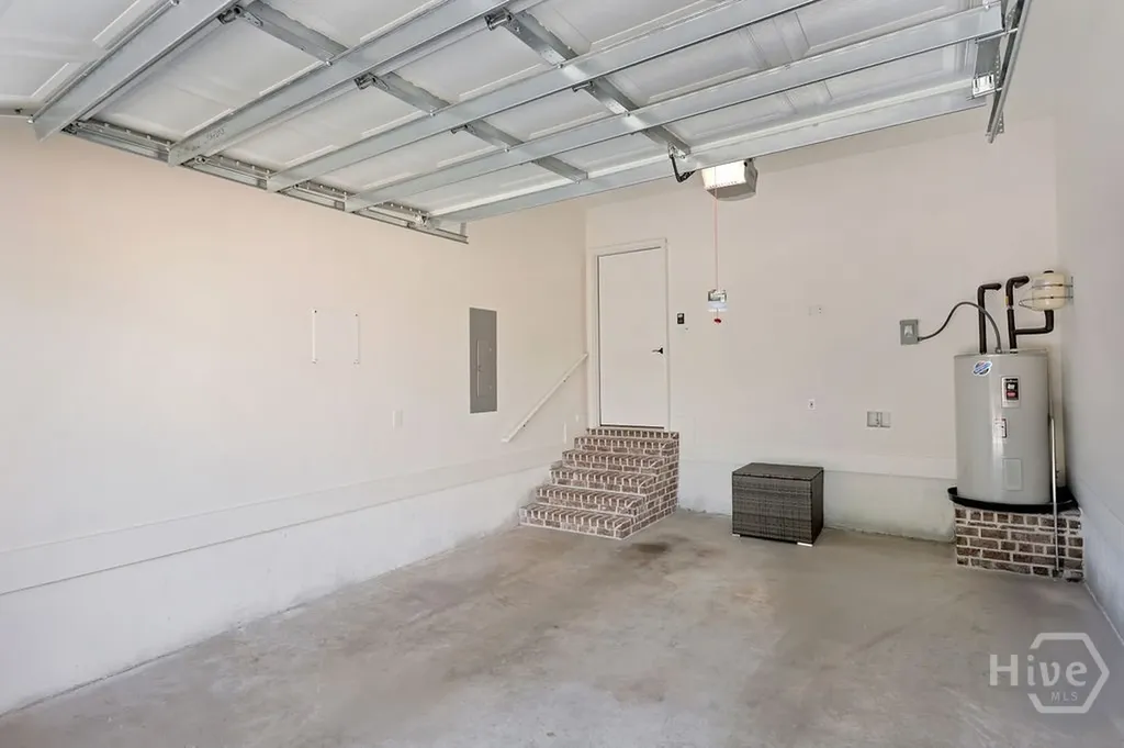2005 E 38th Street Savannah GA 31404