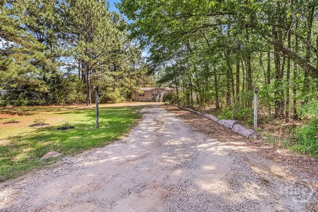 1319 Leefield Station Road Brooklet GA 30415