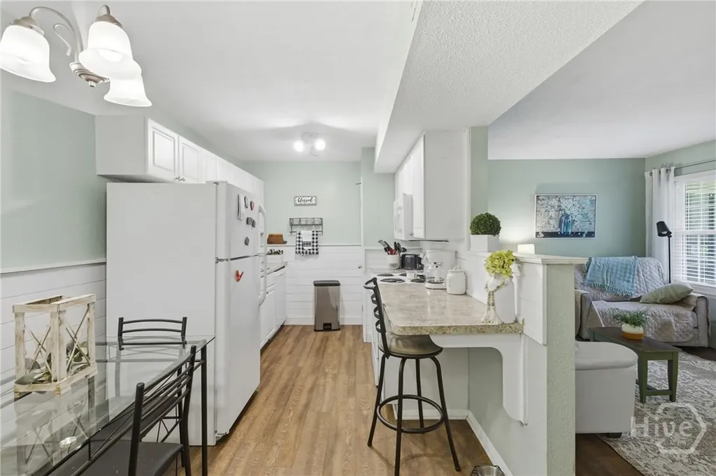 401 N Cromwell Road Savannah GA 31410