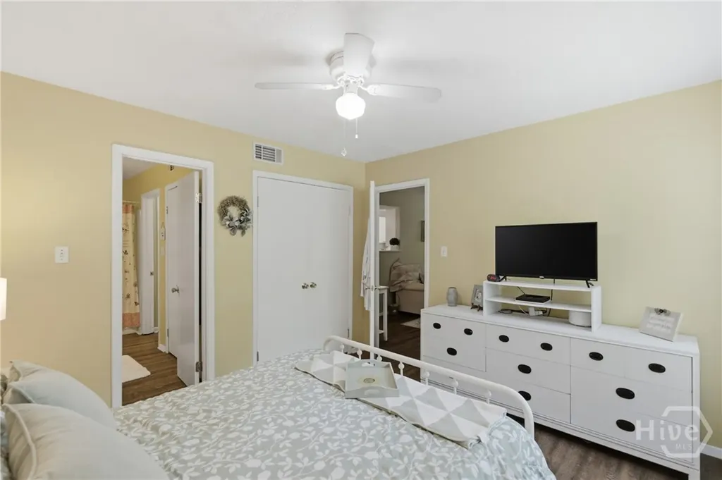 401 N Cromwell Road Savannah GA 31410