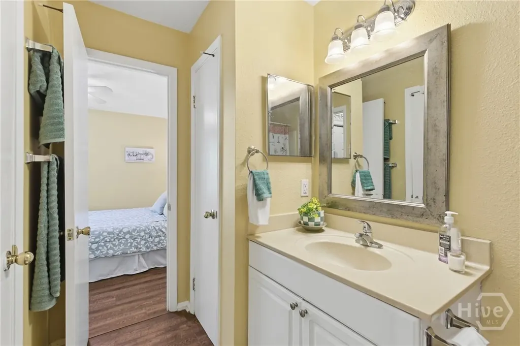401 N Cromwell Road Savannah GA 31410