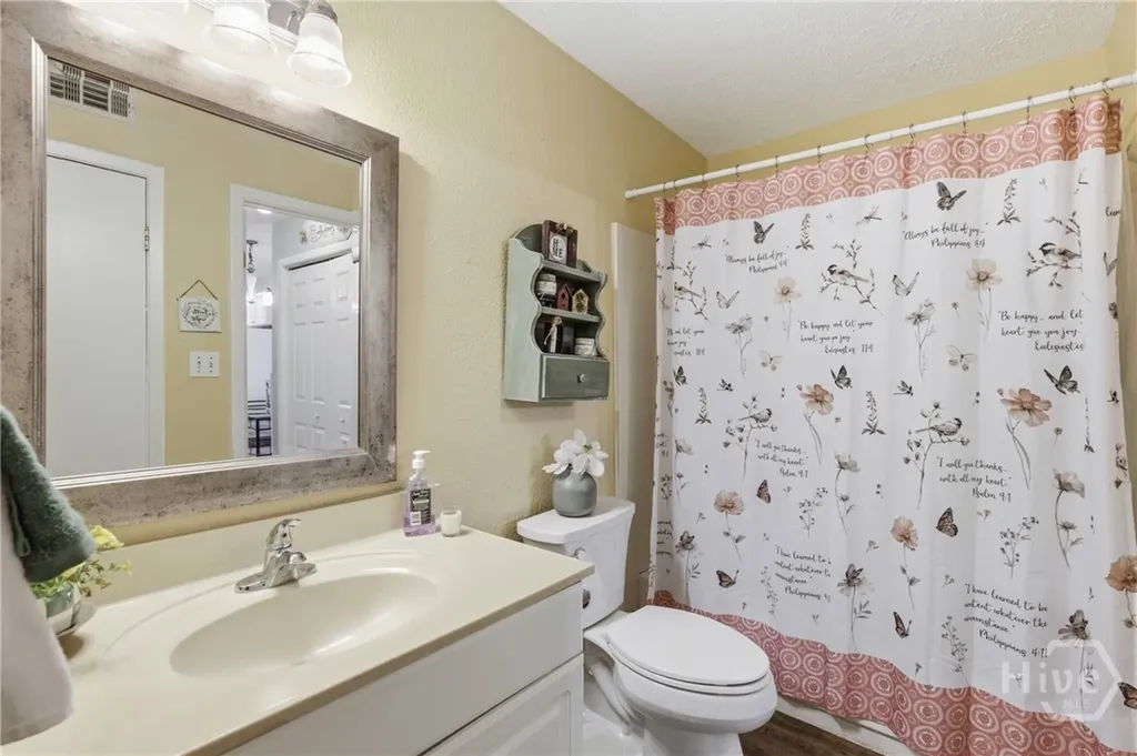 401 N Cromwell Road Savannah GA 31410