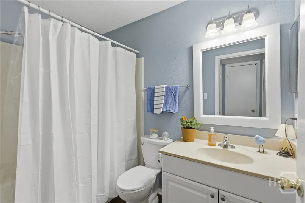 401 N Cromwell Road Savannah GA 31410