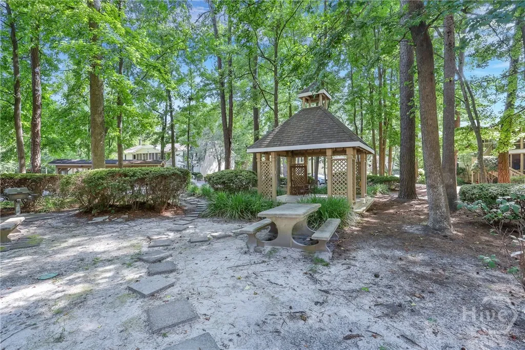 401 N Cromwell Road Savannah GA 31410