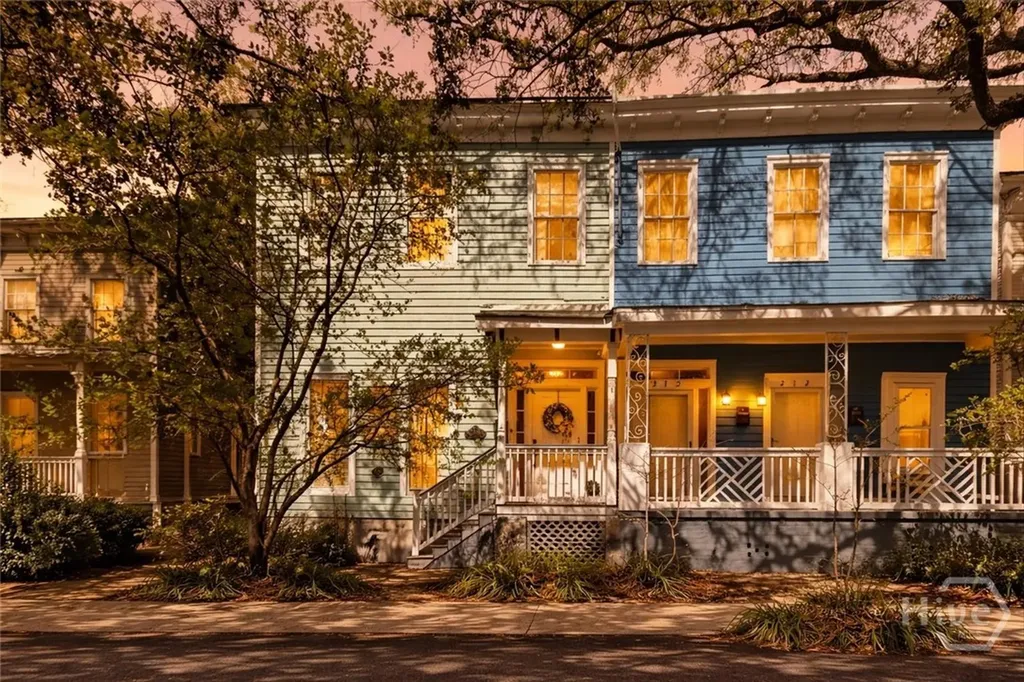 214 W Duffy Street Savannah GA 31401