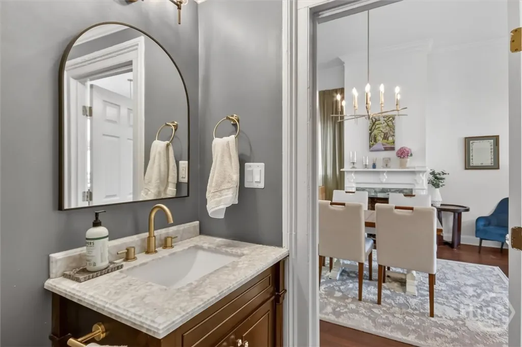 214 W Duffy Street Savannah GA 31401